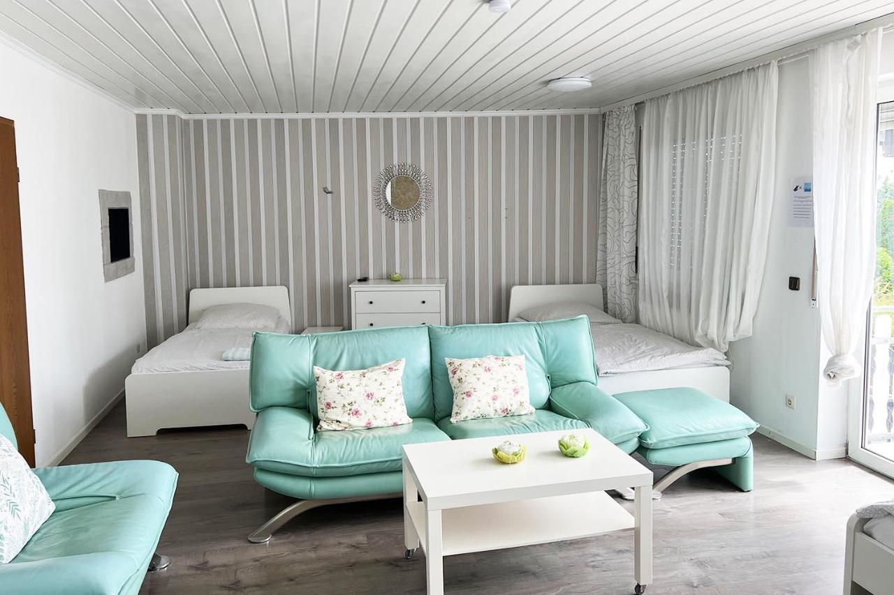 Cozy Worker Apartments นีดาร์คาสเซล ภายนอก รูปภาพ