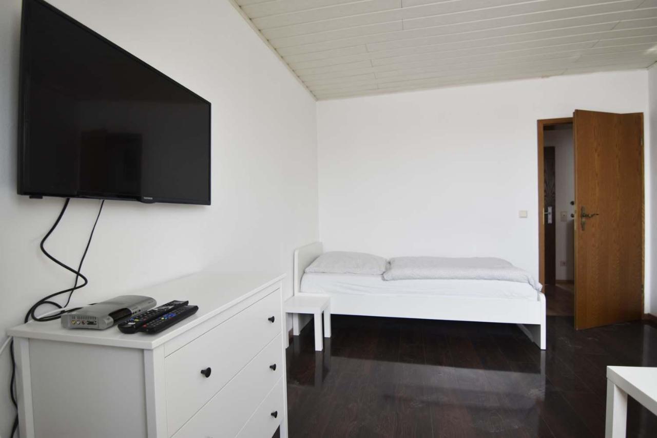 Cozy Worker Apartments นีดาร์คาสเซล ภายนอก รูปภาพ