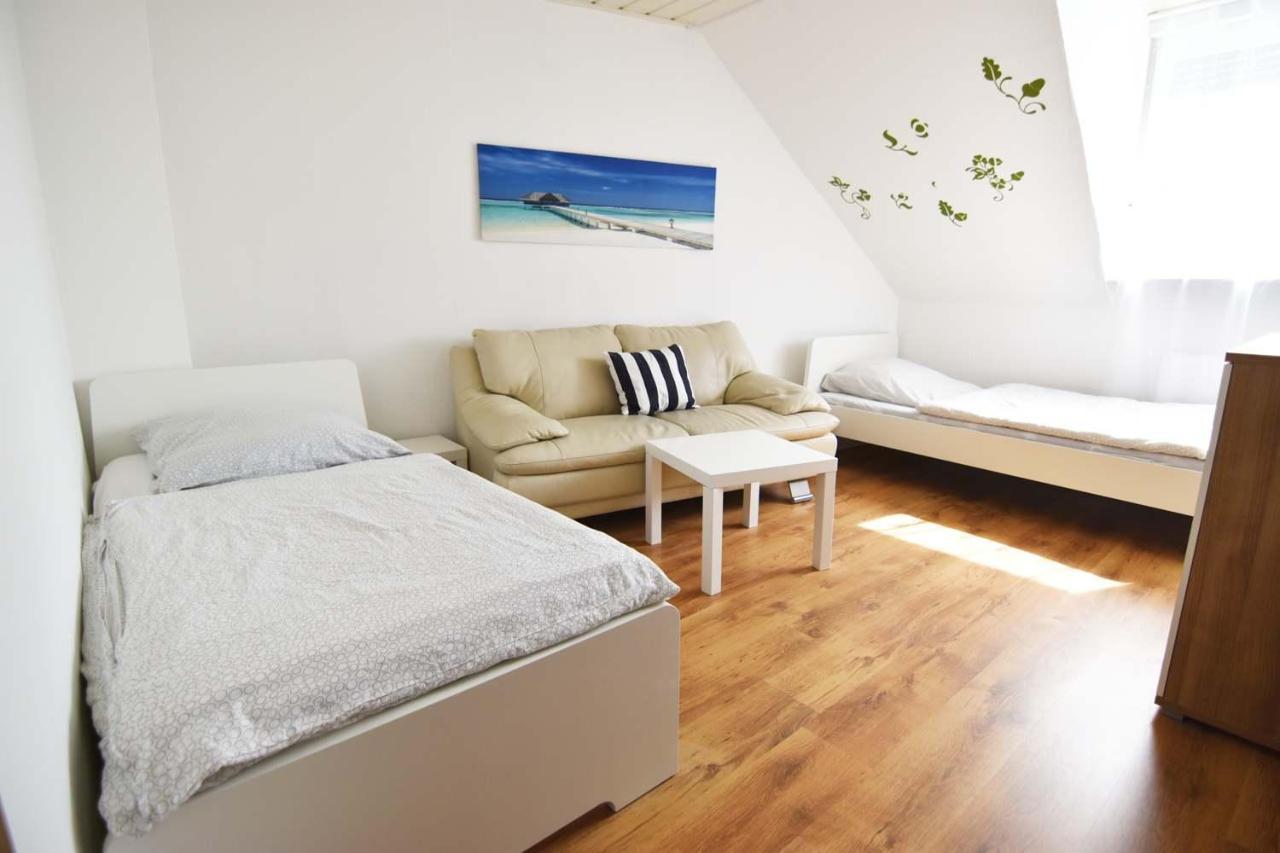 Cozy Worker Apartments นีดาร์คาสเซล ภายนอก รูปภาพ
