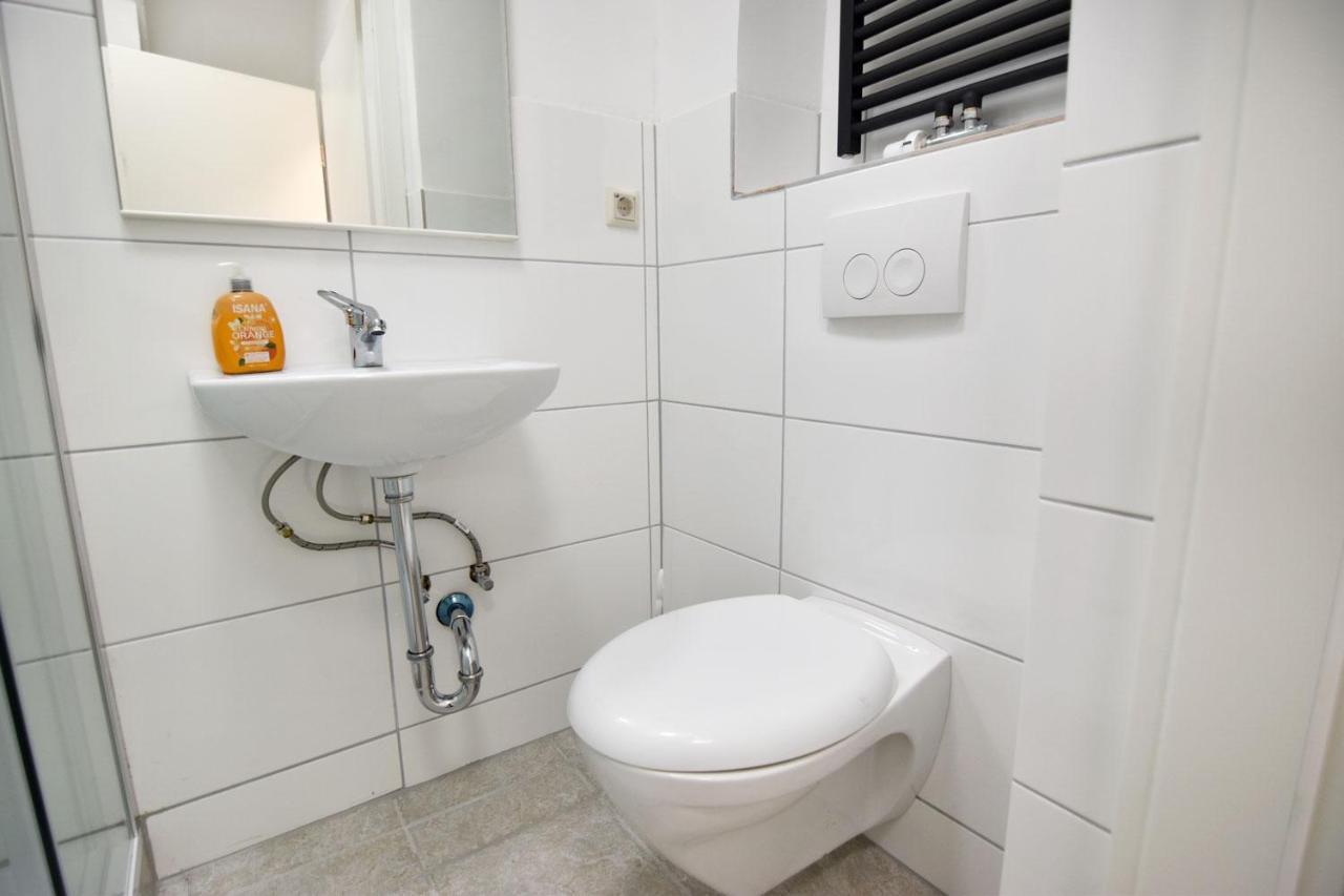 Cozy Worker Apartments นีดาร์คาสเซล ภายนอก รูปภาพ